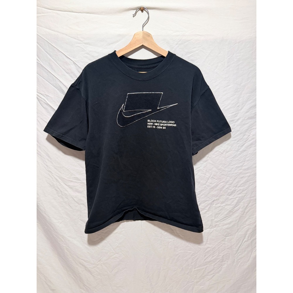 Nike Sportswear NSW Block Futura Logo Embroidered T-Shirt Mens Large Black Tee